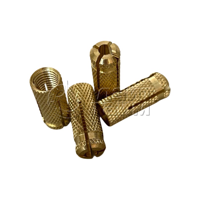 Анкер забивной латунный (цанга) М10